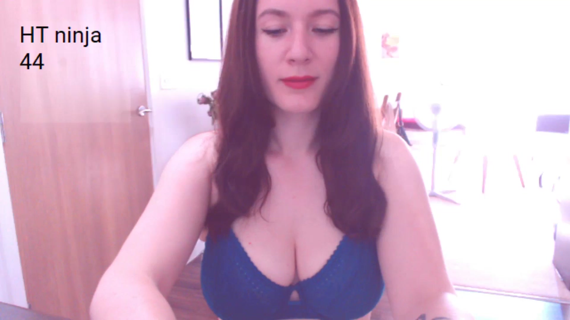 Gallery image thumbnail from AubreyPlza's myfreecams stream on, 07/29/2024, 07:46 image 3 of 20