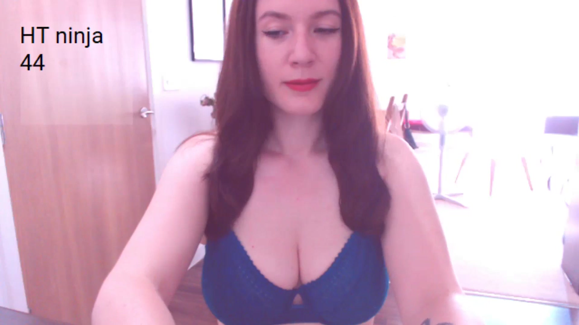 Gallery image thumbnail from AubreyPlza's myfreecams stream on, 07/29/2024, 07:46 image 6 of 20