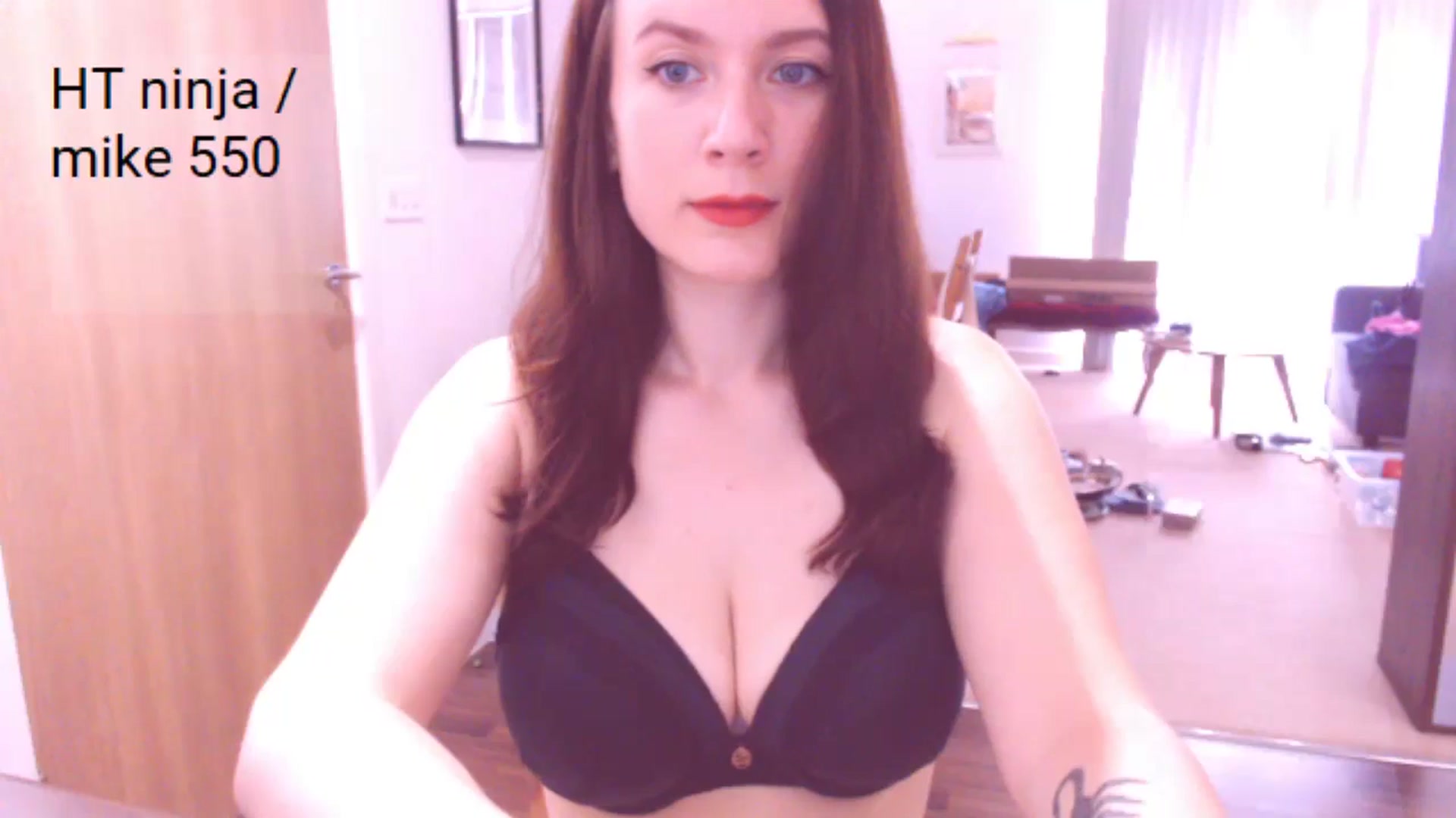 Gallery image thumbnail from AubreyPlza's myfreecams stream on, 08/01/2024, 08:34 image 17 of 20