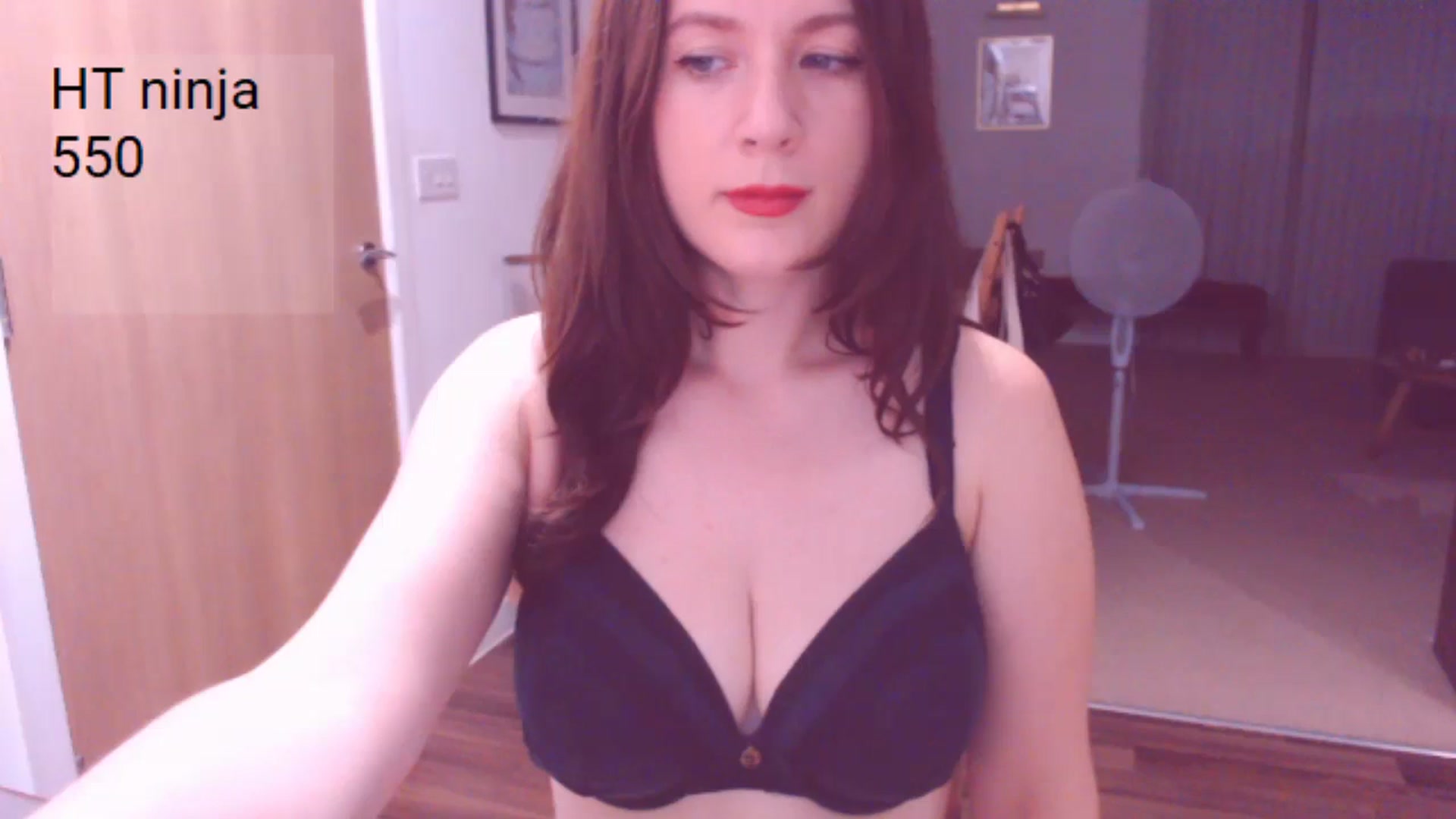 Gallery image thumbnail from AubreyPlza's myfreecams stream on, 08/16/2024, 21:30 image 18 of 20