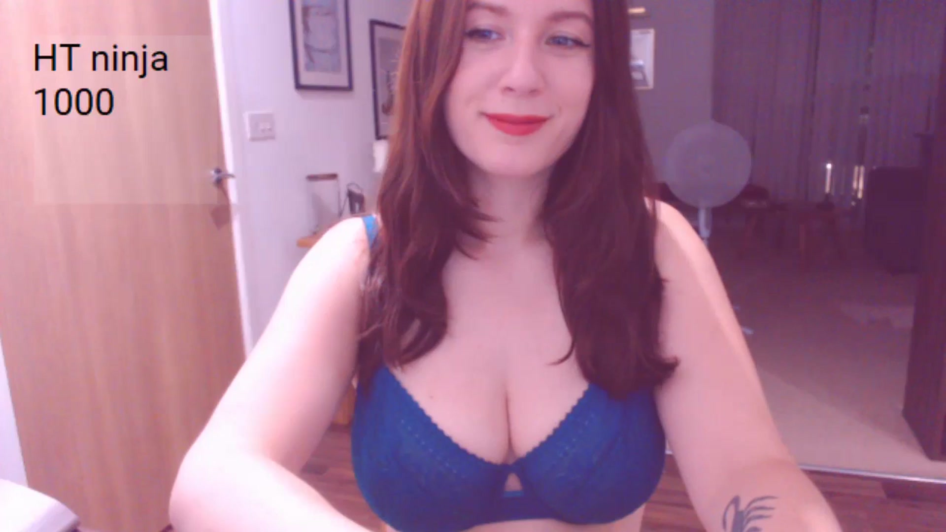 Gallery image thumbnail from AubreyPlza's myfreecams stream on, 08/23/2024, 21:48 image 3 of 20