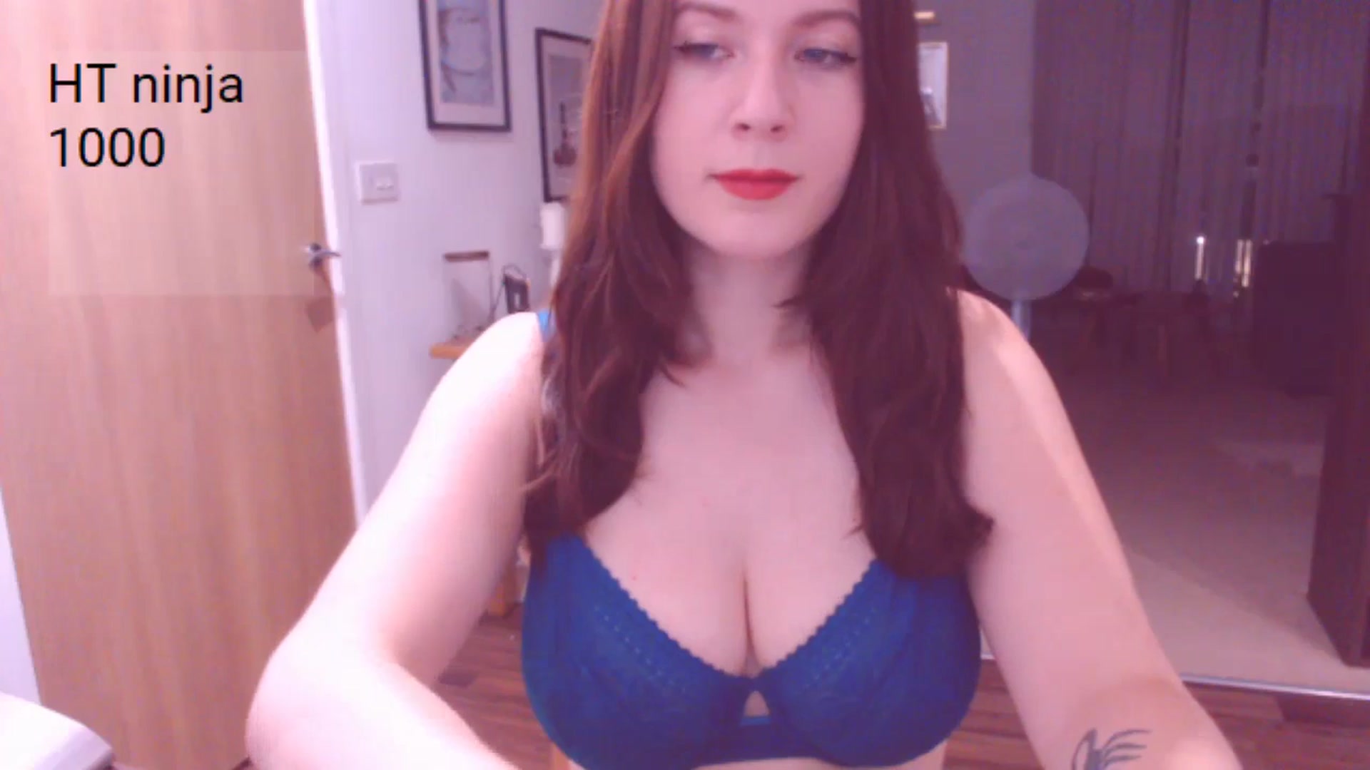 Gallery image thumbnail from AubreyPlza's myfreecams stream on, 08/23/2024, 21:48 image 12 of 20