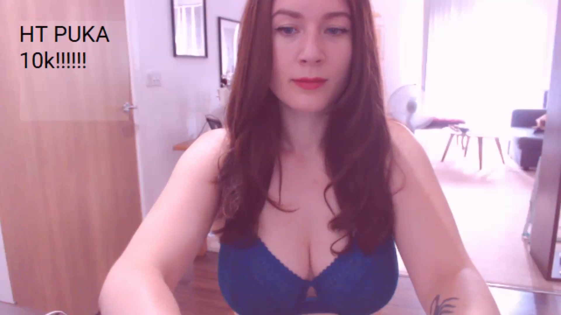 Gallery image thumbnail from AubreyPlza's myfreecams stream on, 09/01/2024, 07:58 image 10 of 20