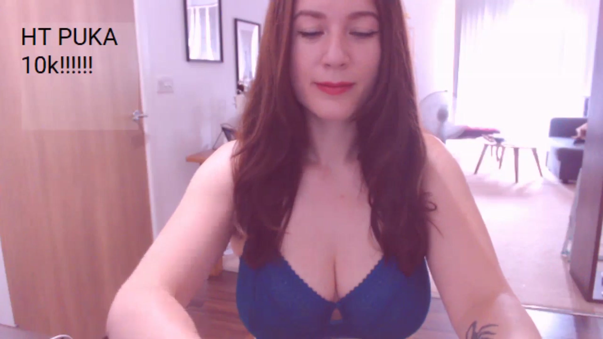 Gallery image thumbnail from AubreyPlza's myfreecams stream on, 09/01/2024, 07:58 image 11 of 20