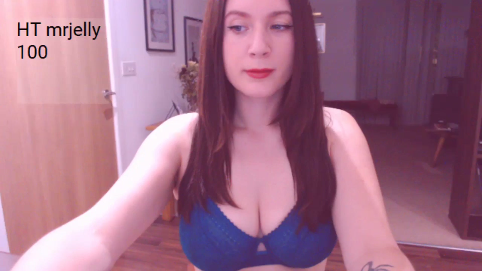 Gallery image thumbnail from AubreyPlza's myfreecams stream on, 09/24/2024, 20:30 image 18 of 20