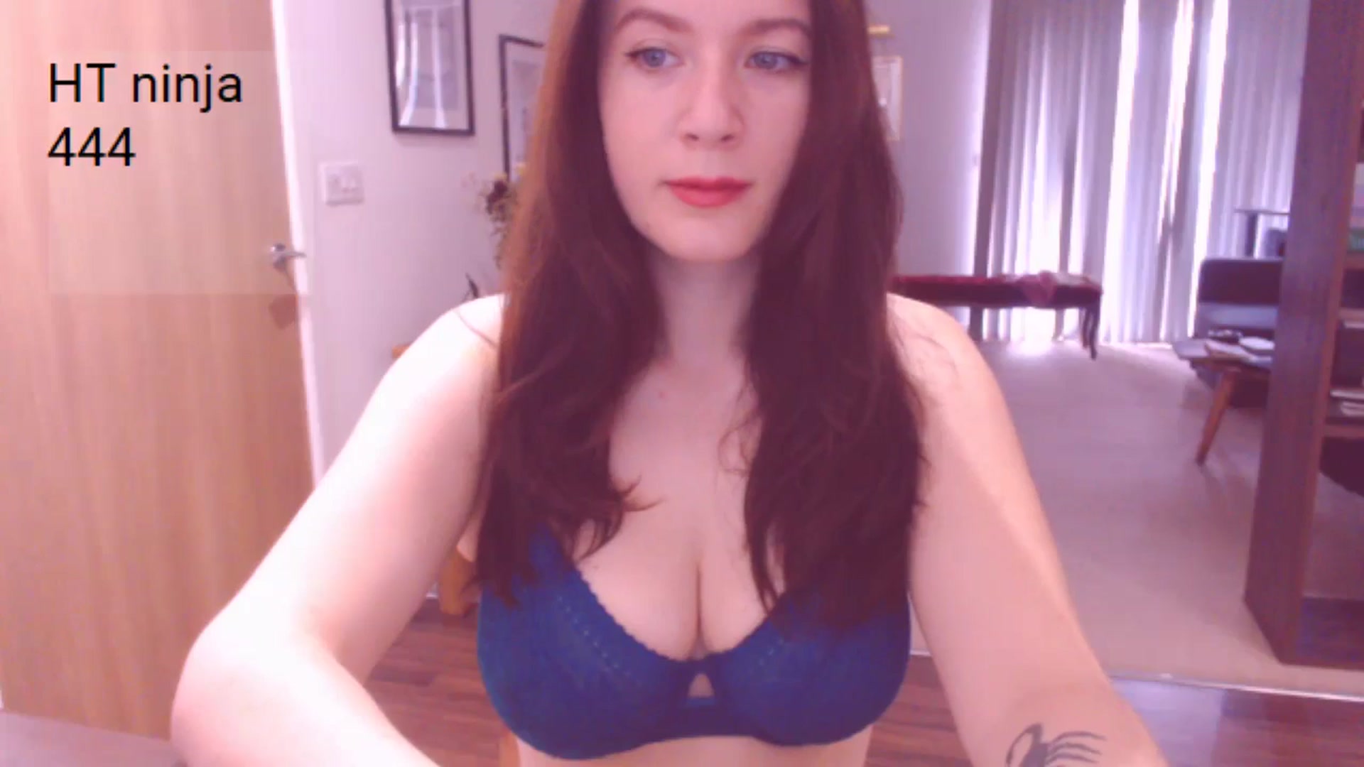 Gallery image thumbnail from AubreyPlza's myfreecams stream on, 09/25/2024, 08:15 image 2 of 20