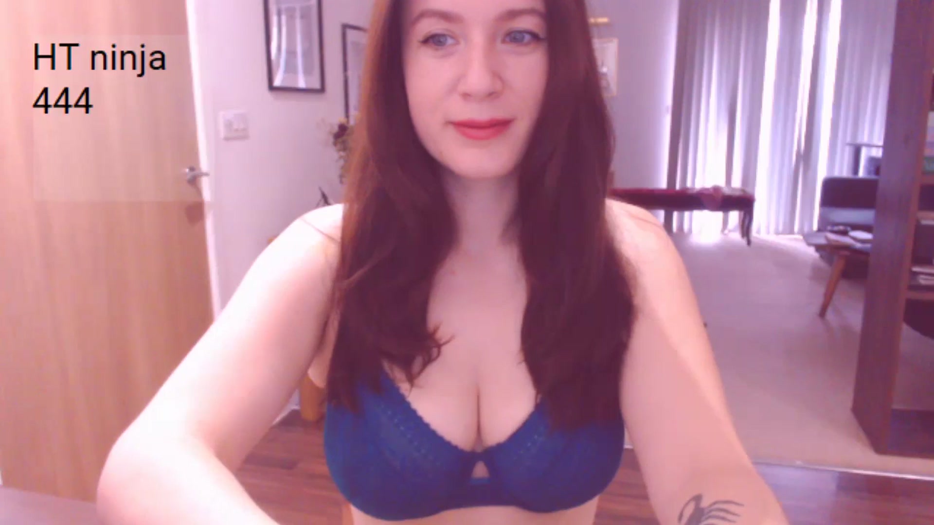 Gallery image thumbnail from AubreyPlza's myfreecams stream on, 09/25/2024, 08:15 image 8 of 20