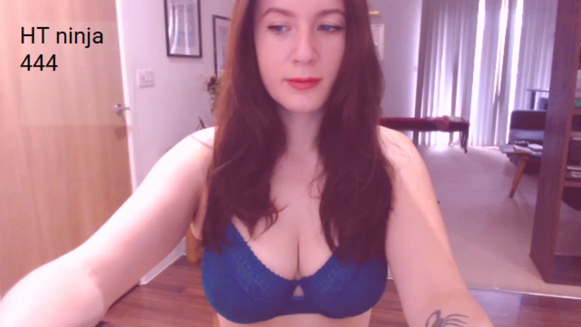 Gallery image thumbnail from AubreyPlza's myfreecams stream on, 09/25/2024, 08:15 image 1 of 20