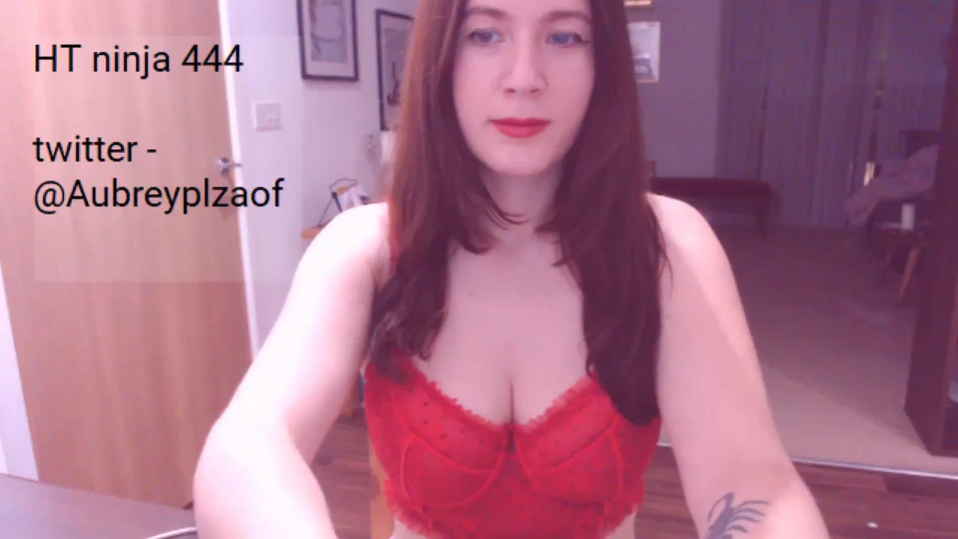 Gallery image thumbnail from AubreyPlza's myfreecams stream on, 10/24/2024, 20:26 image 9 of 20