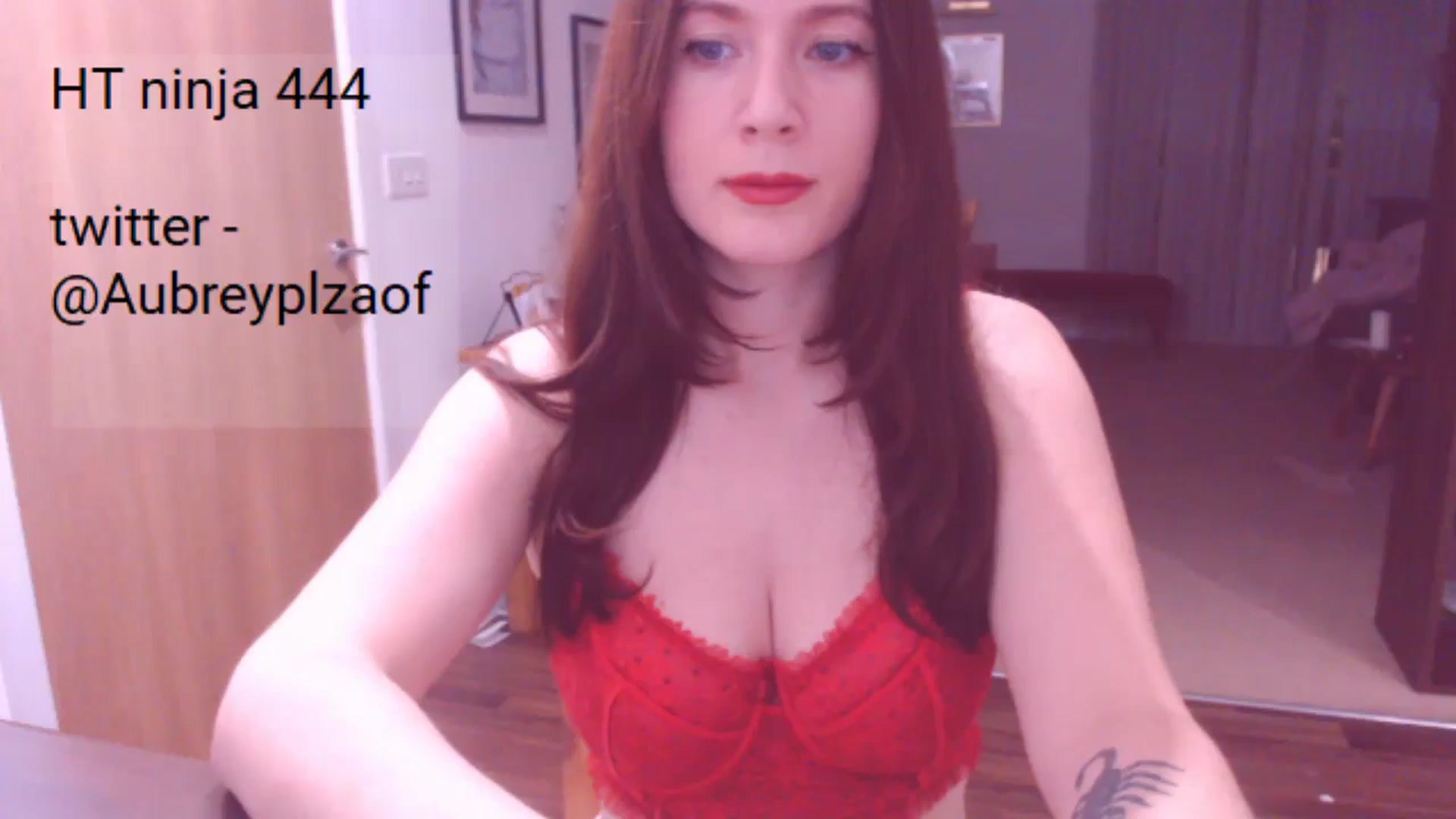 Gallery image thumbnail from AubreyPlza's myfreecams stream on, 10/24/2024, 21:51 image 18 of 20