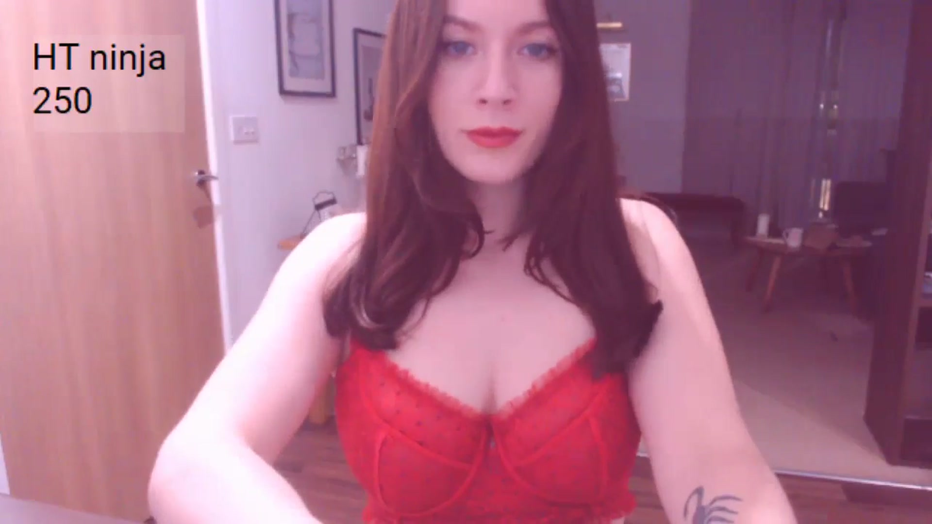 Gallery image thumbnail from AubreyPlza's myfreecams stream on, 11/16/2024, 22:33 image 3 of 20