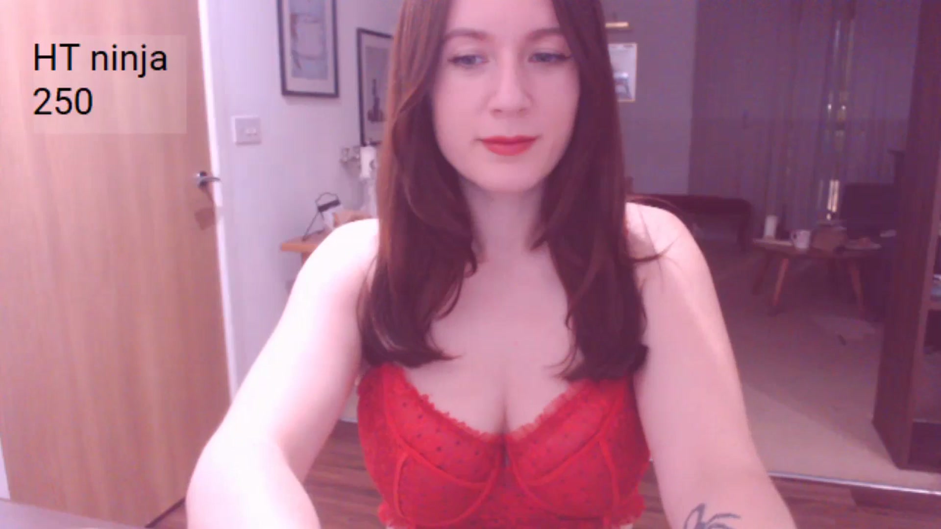 Gallery image thumbnail from AubreyPlza's myfreecams stream on, 11/16/2024, 22:33 image 6 of 20