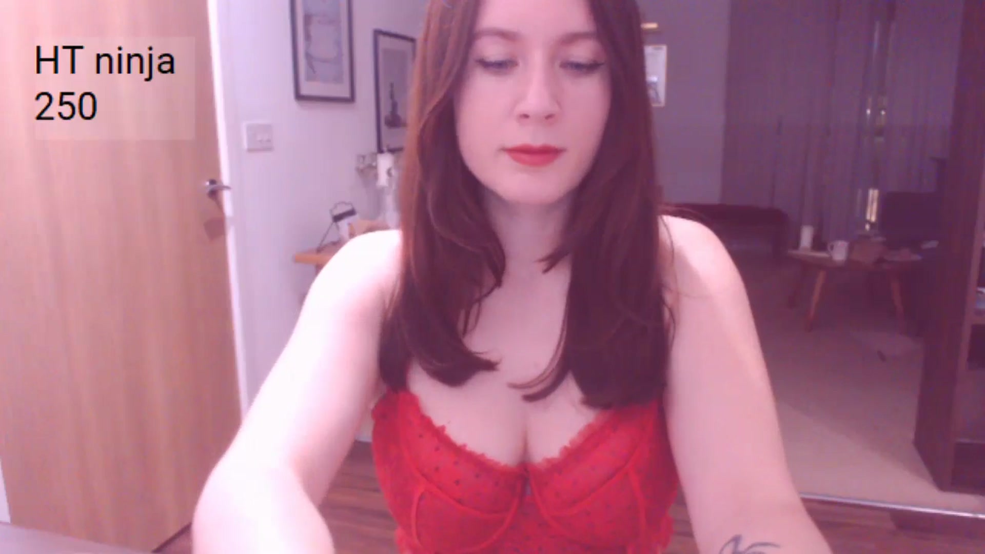 Gallery image thumbnail from AubreyPlza's myfreecams stream on, 11/16/2024, 22:33 image 12 of 20