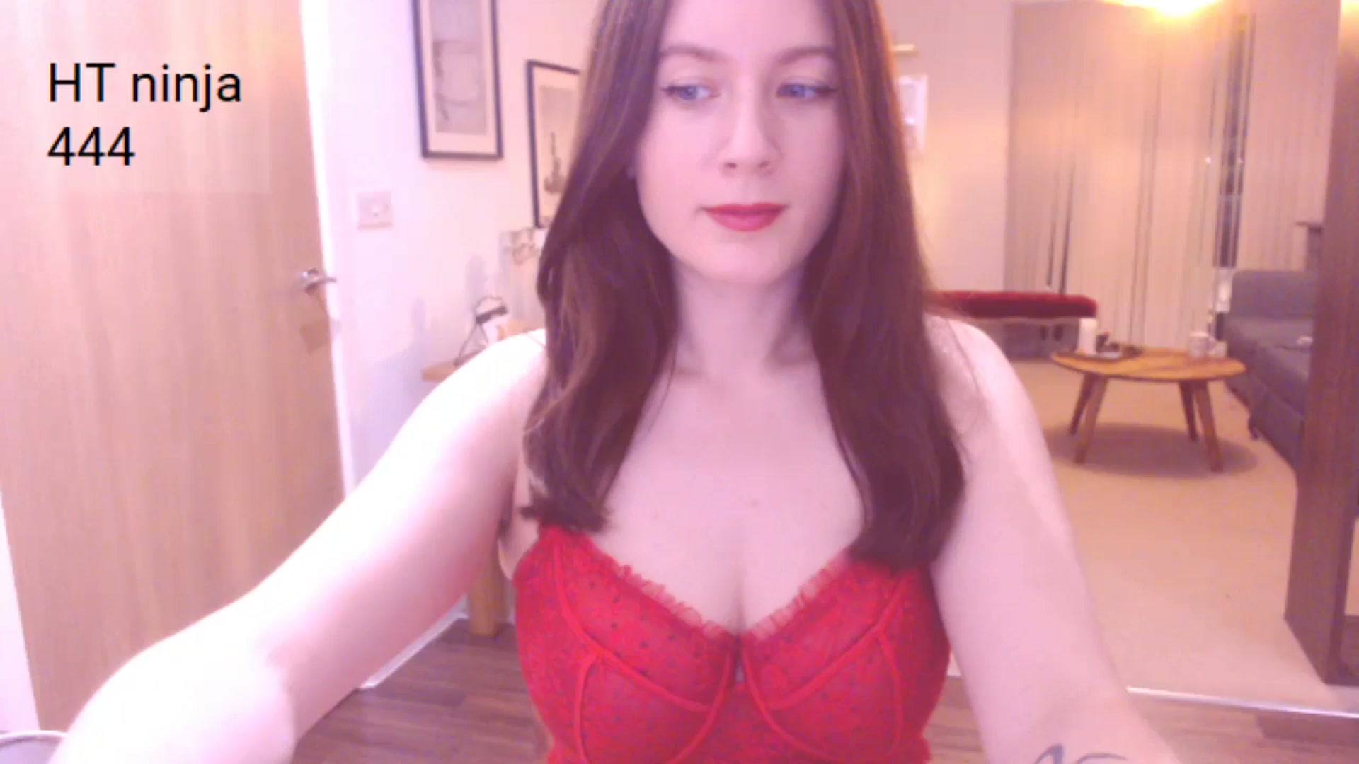 Gallery image thumbnail from AubreyPlza's myfreecams stream on, 11/17/2024, 22:50 image 1 of 20