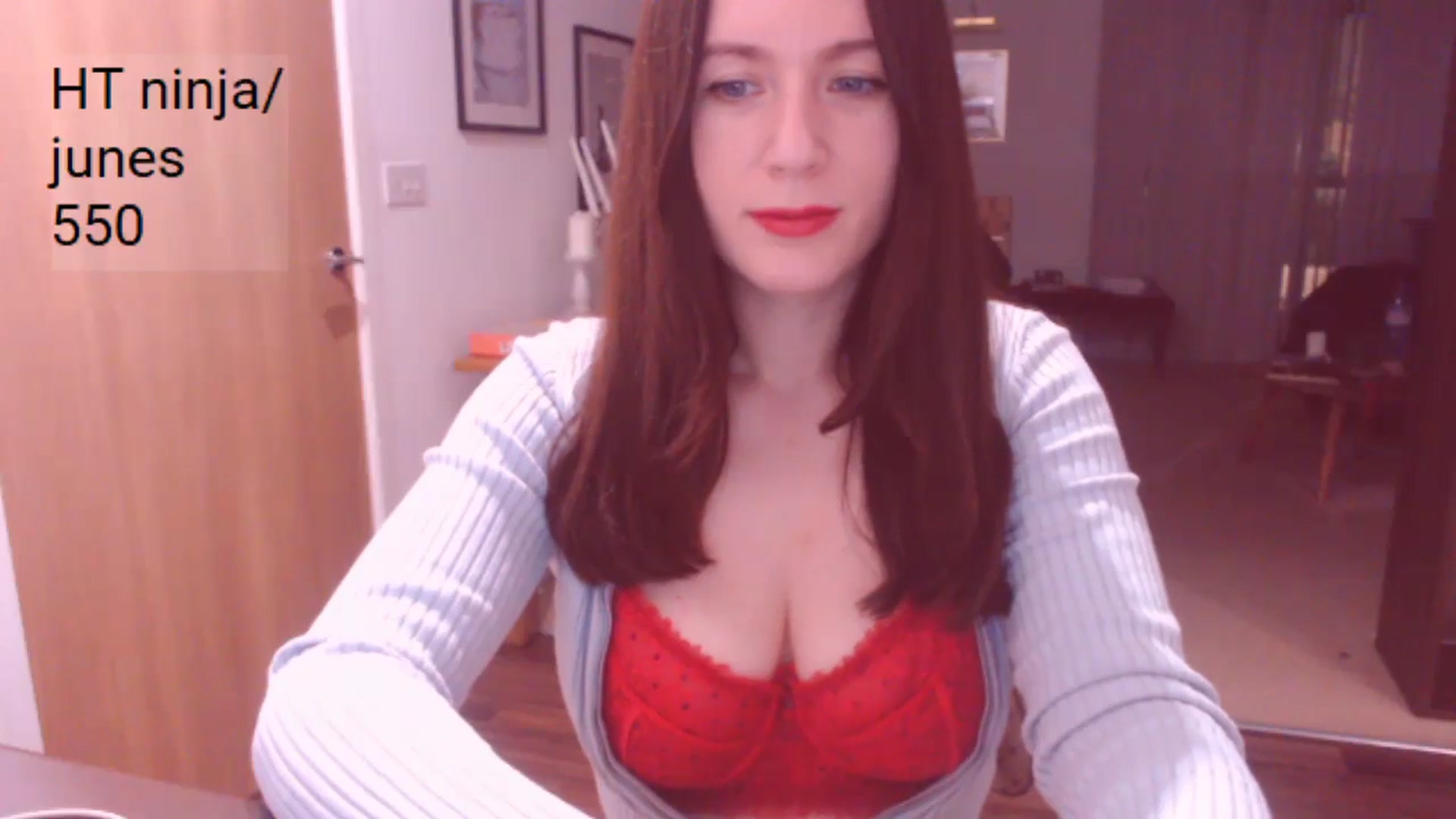 Gallery image thumbnail from AubreyPlza's myfreecams stream on, 01/03/2025, 22:11 image 6 of 20