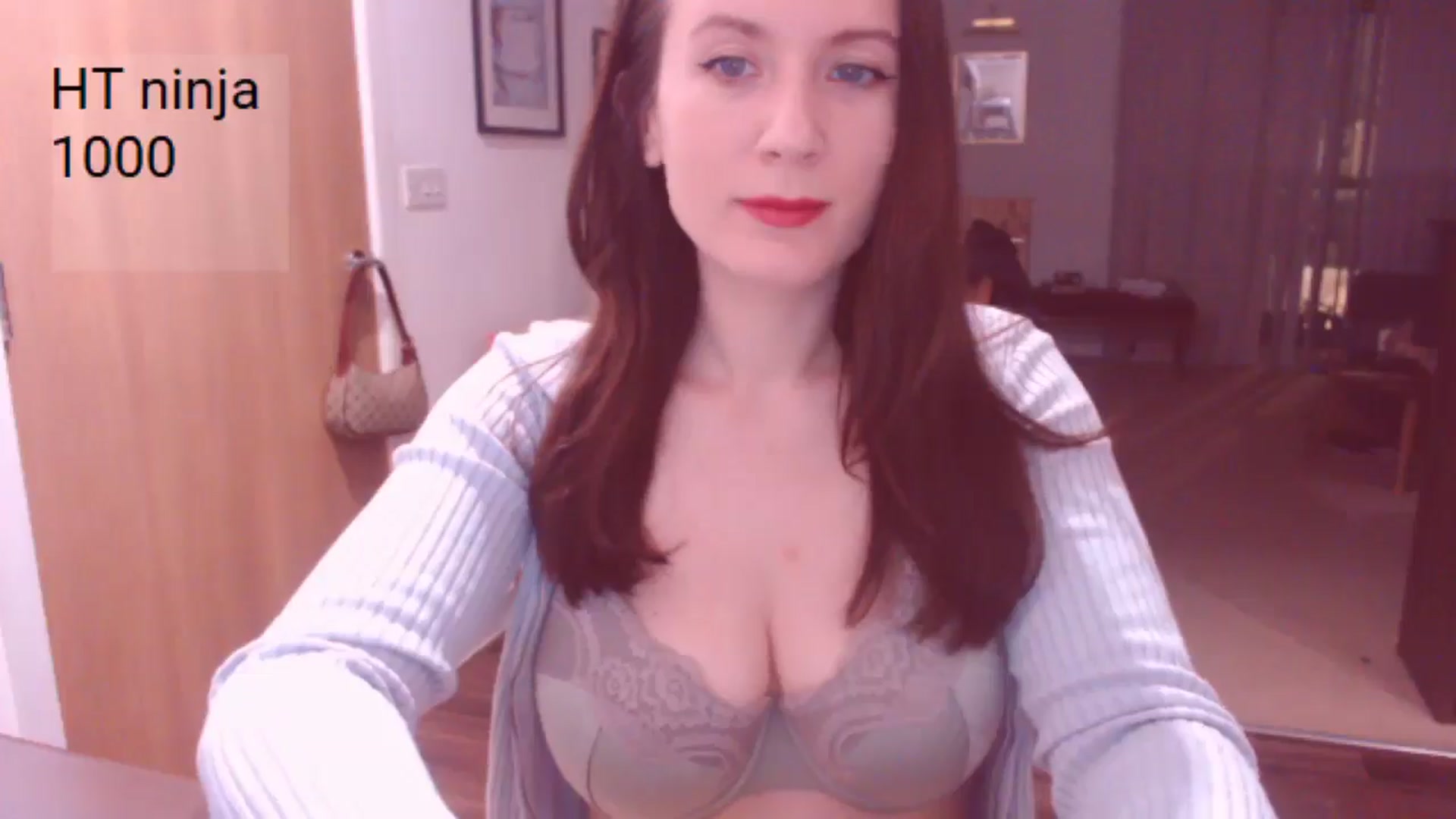 Gallery image thumbnail from AubreyPlza's myfreecams stream on, 01/04/2025, 21:22 image 5 of 20