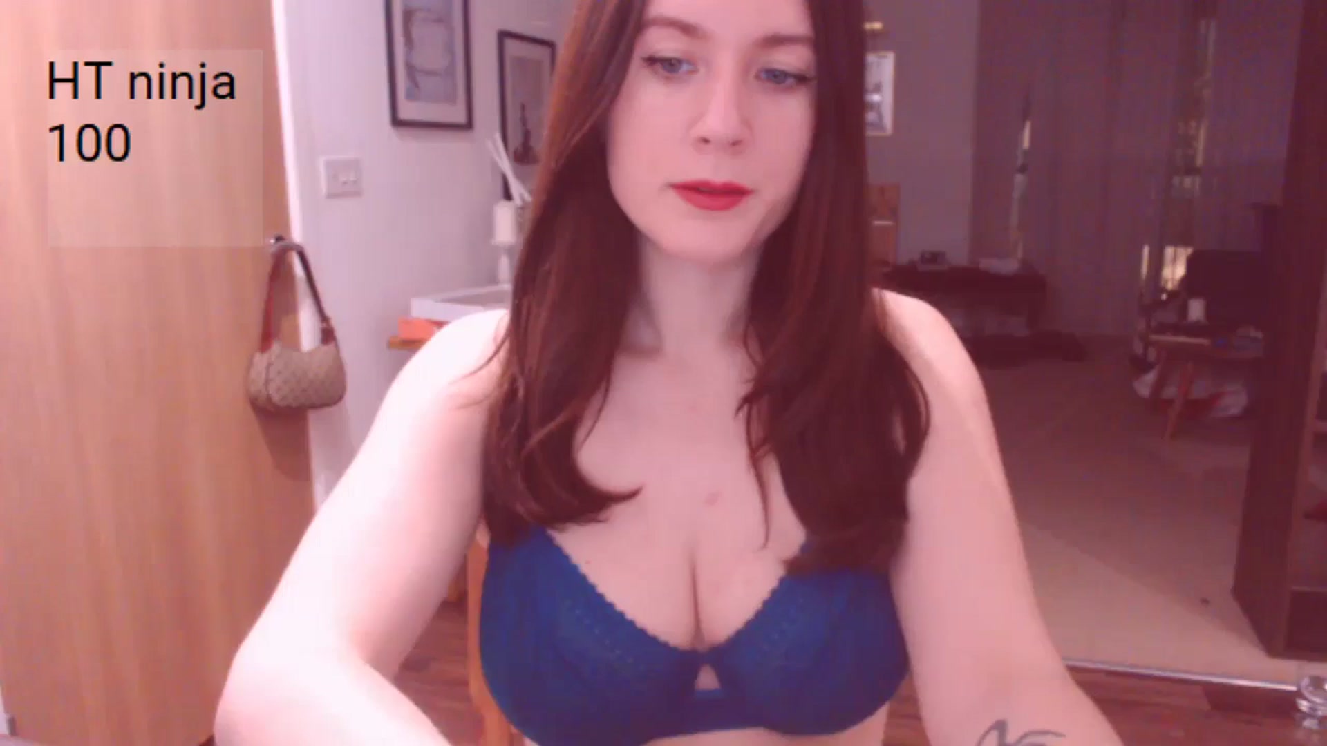 Gallery image thumbnail from AubreyPlza's myfreecams stream on, 01/07/2025, 22:34 image 3 of 20