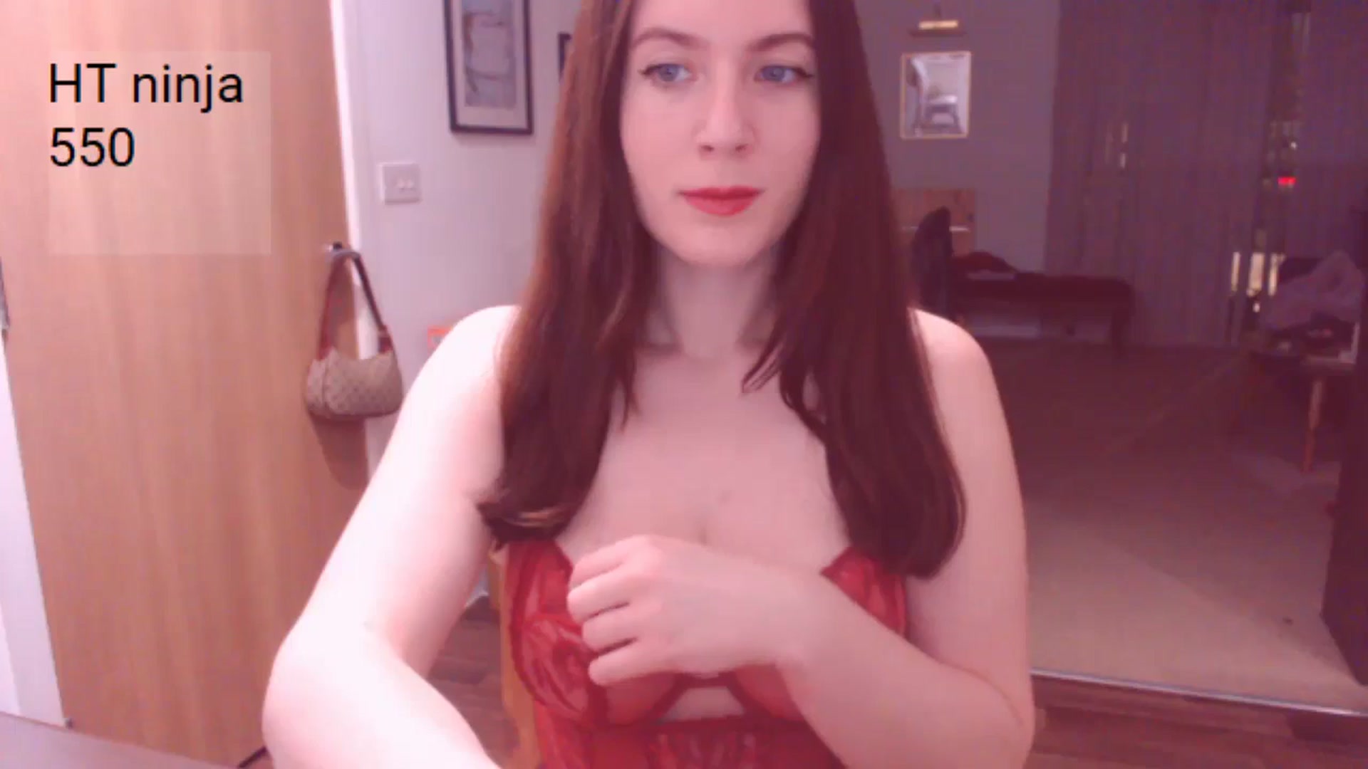 Gallery image thumbnail from AubreyPlza's myfreecams stream on, 01/19/2025, 20:31 image 16 of 20