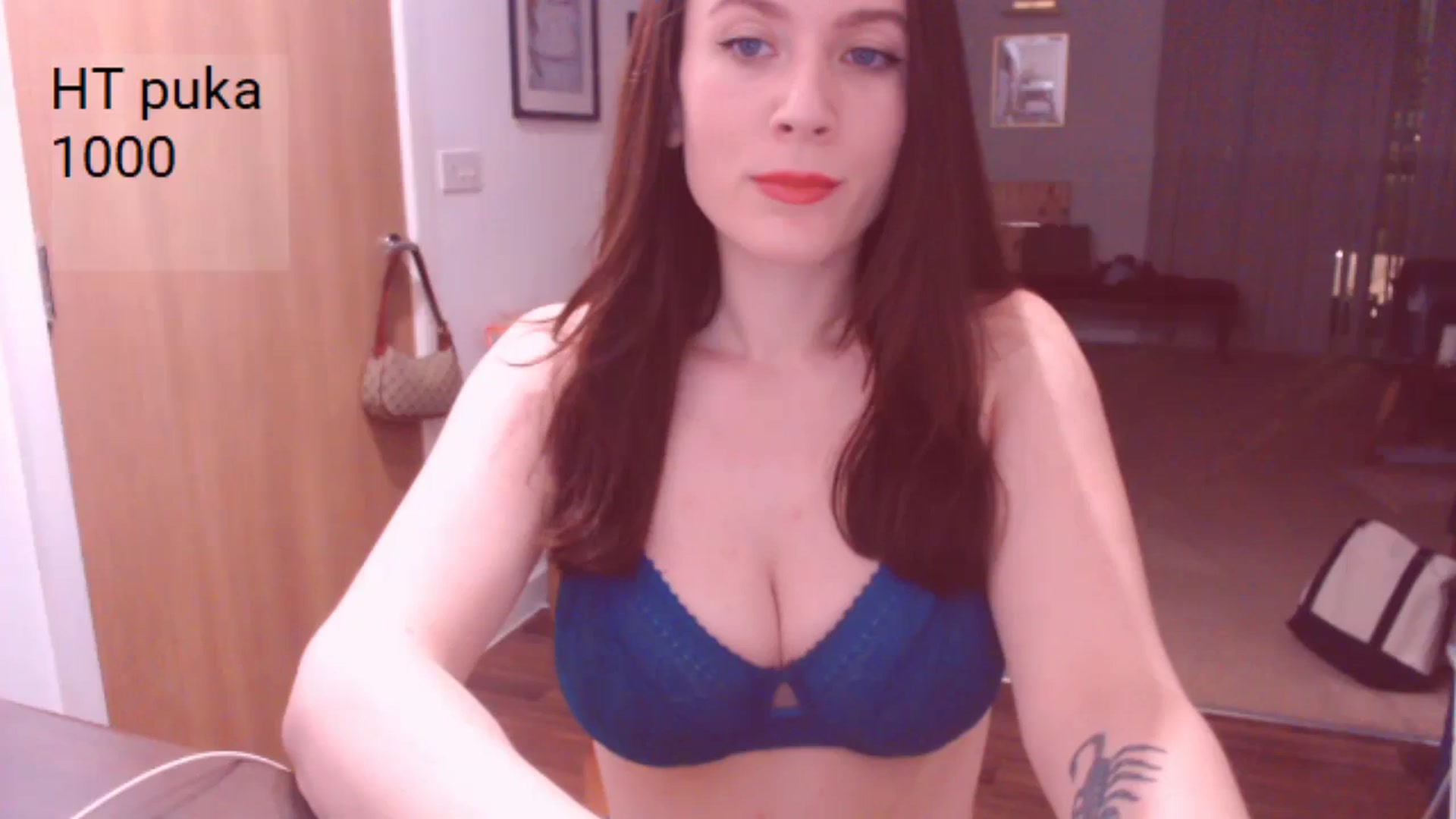 Gallery image thumbnail from AubreyPlza's myfreecams stream on, 01/20/2025, 21:18 image 19 of 20