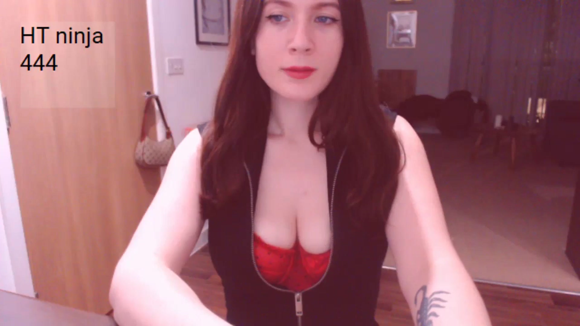 Gallery image thumbnail from AubreyPlza's myfreecams stream on, 01/28/2025, 22:12 image 20 of 20