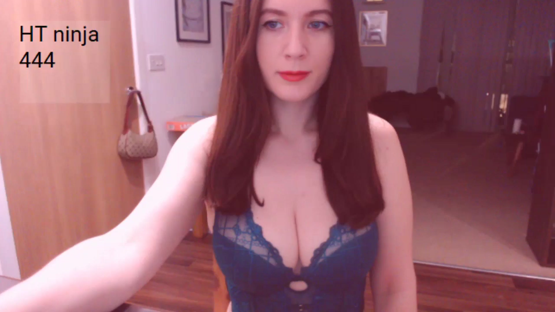 Gallery image thumbnail from AubreyPlza's myfreecams stream on, 01/29/2025, 21:08 image 3 of 20