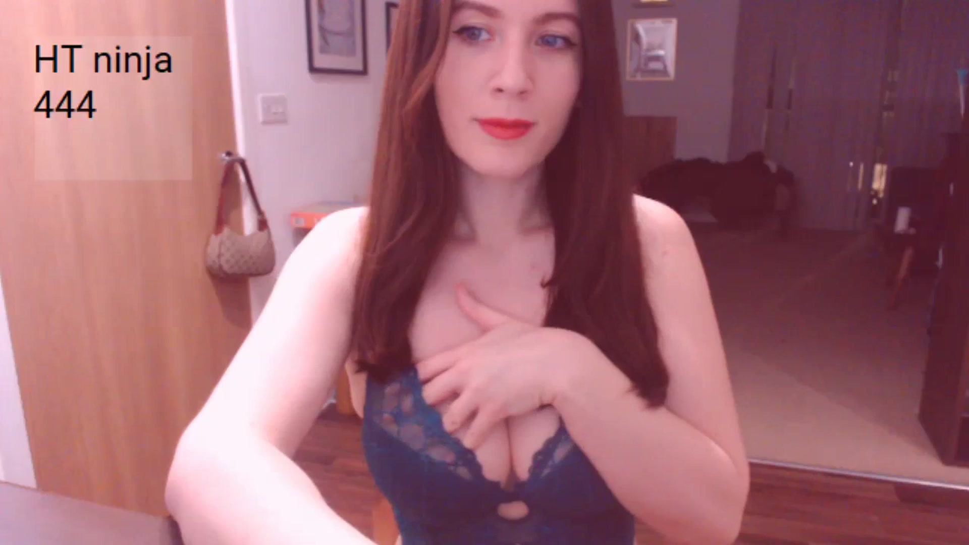 Gallery image thumbnail from AubreyPlza's myfreecams stream on, 01/29/2025, 21:08 image 14 of 20