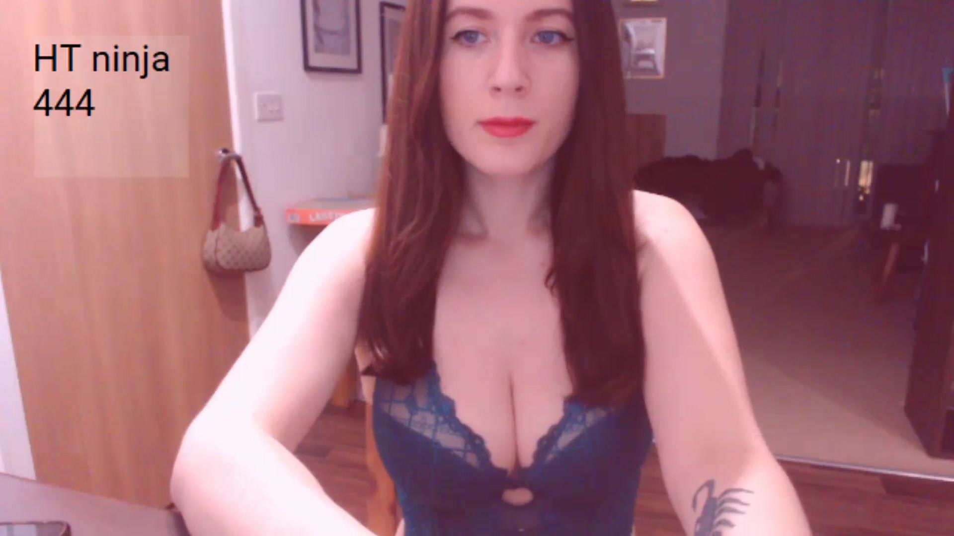 Gallery image thumbnail from AubreyPlza's myfreecams stream on, 01/29/2025, 21:50 image 14 of 20