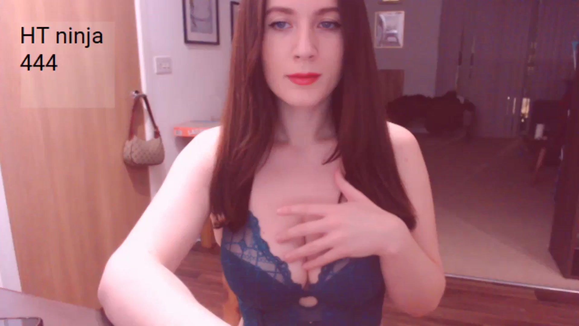 Gallery image thumbnail from AubreyPlza's myfreecams stream on, 01/29/2025, 21:50 image 9 of 20