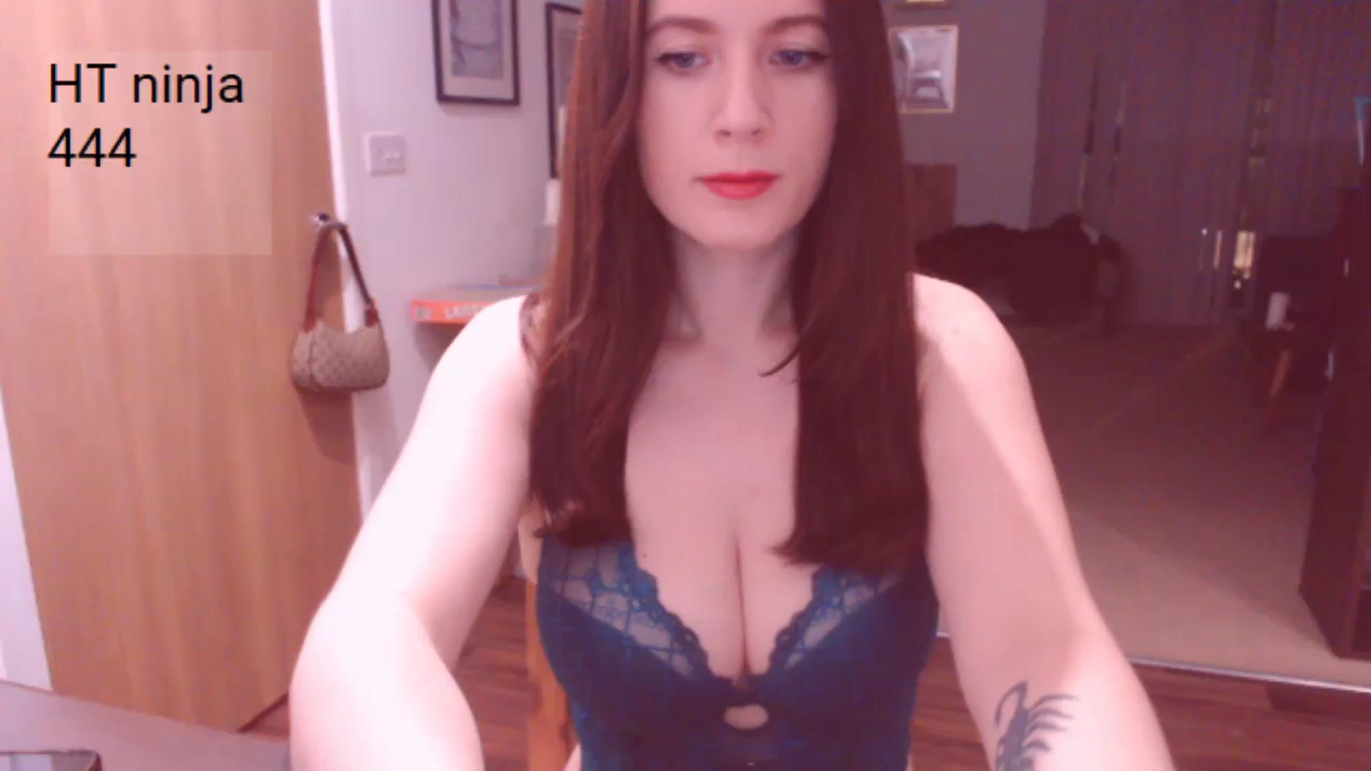 Gallery image thumbnail from AubreyPlza's myfreecams stream on, 01/29/2025, 21:50 image 19 of 20