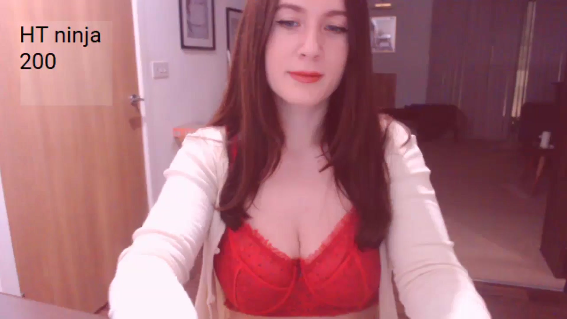 Gallery image thumbnail from AubreyPlza's myfreecams stream on, 02/03/2025, 21:32 image 18 of 20