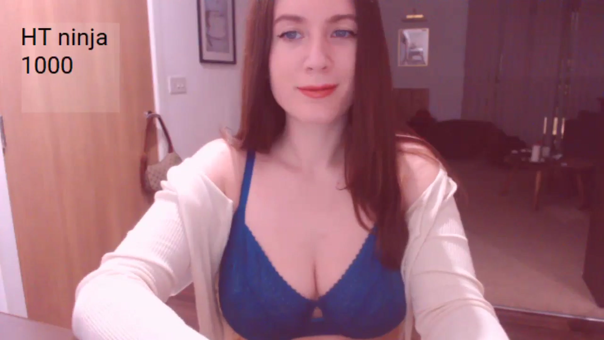 Gallery image thumbnail from AubreyPlza's myfreecams stream on, 02/06/2025, 21:34 image 9 of 20