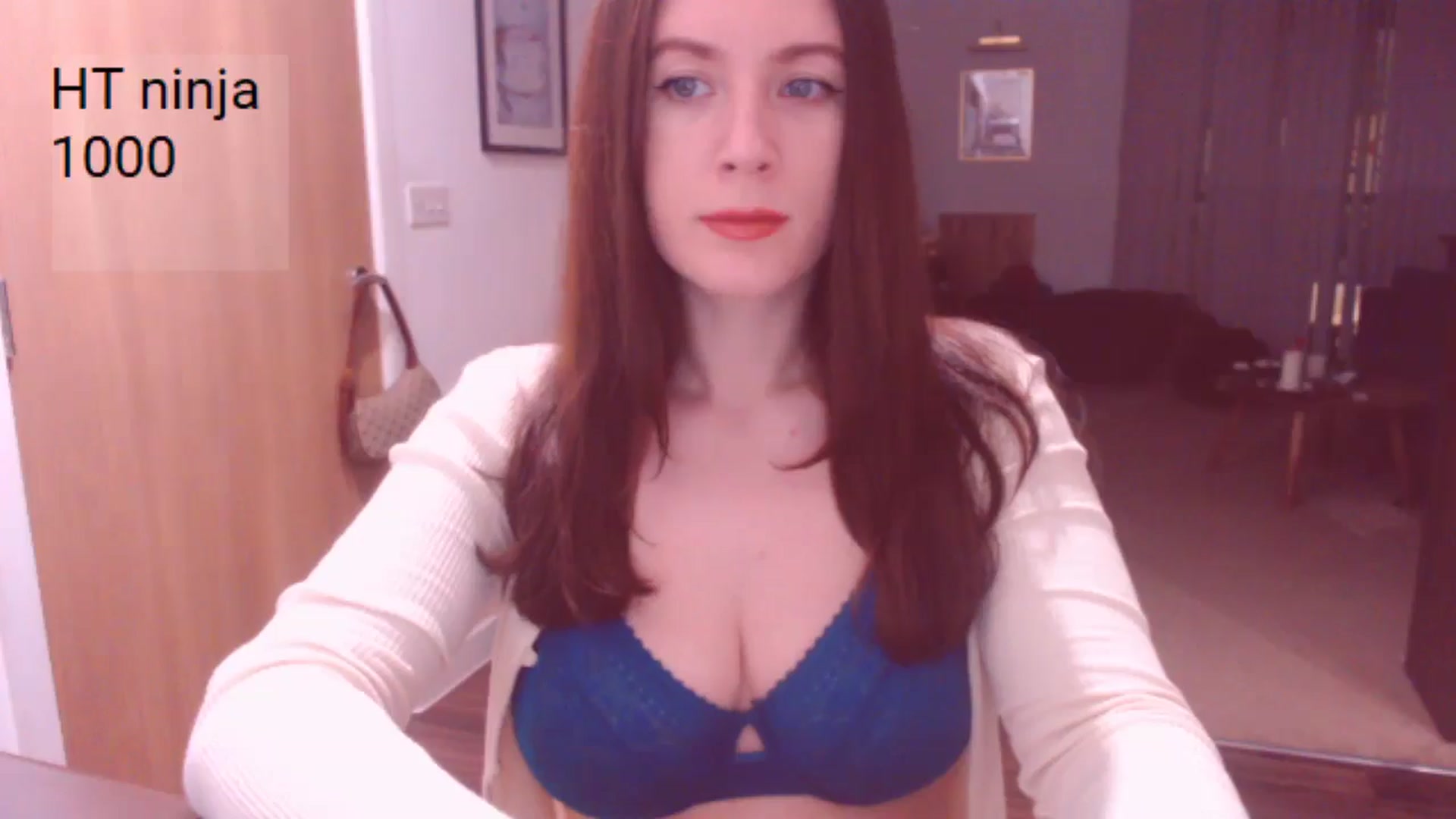 Gallery image thumbnail from AubreyPlza's myfreecams stream on, 02/06/2025, 21:34 image 2 of 20