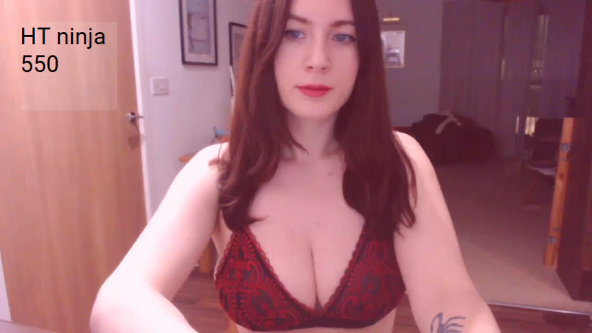 Gallery image thumbnail from AubreyPlza's myfreecams stream on, 02/09/2025, 21:29 image 4 of 20