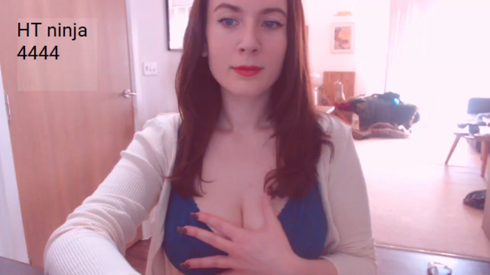 Gallery image thumbnail from AubreyPlza's myfreecams stream on, 02/17/2025, 08:33 image 18 of 20
