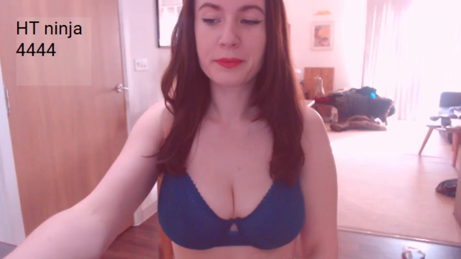 Gallery image thumbnail from AubreyPlza's myfreecams stream on, 02/17/2025, 08:33 image 4 of 20