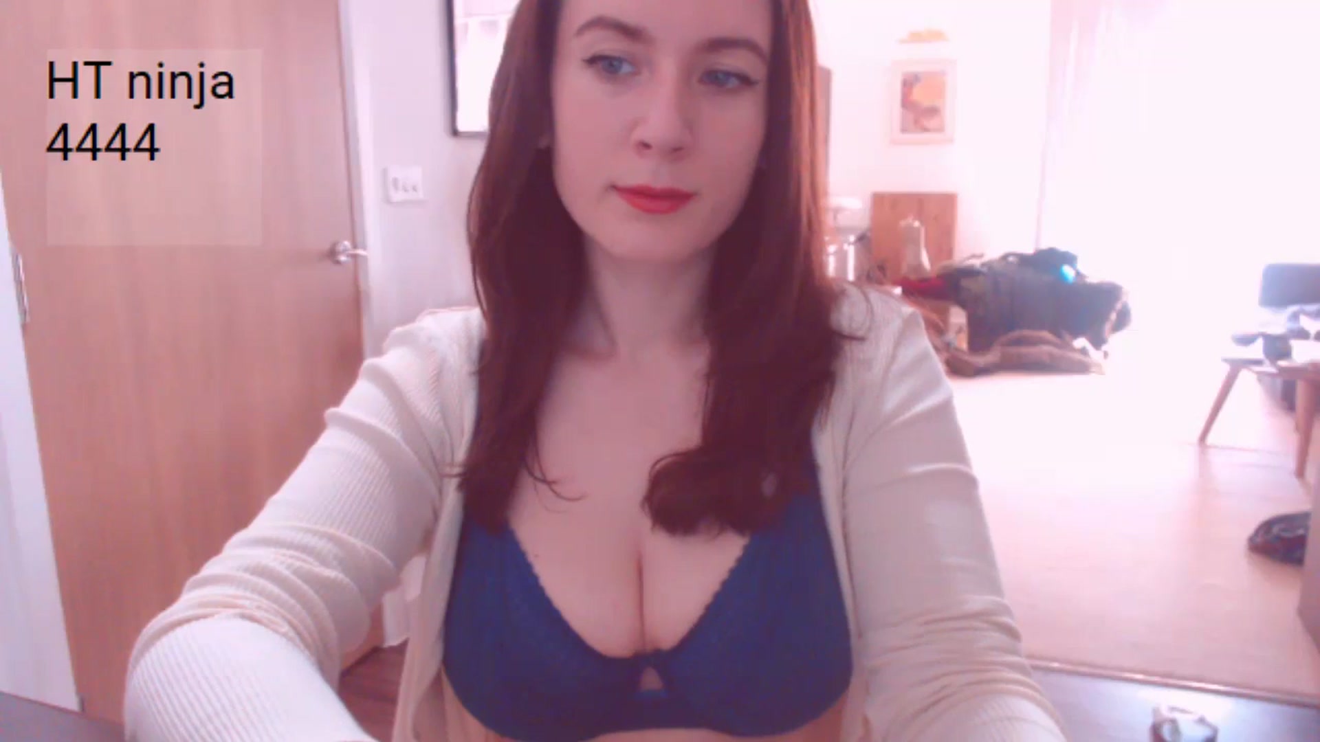 Gallery image thumbnail from AubreyPlza's myfreecams stream on, 02/17/2025, 08:33 image 20 of 20