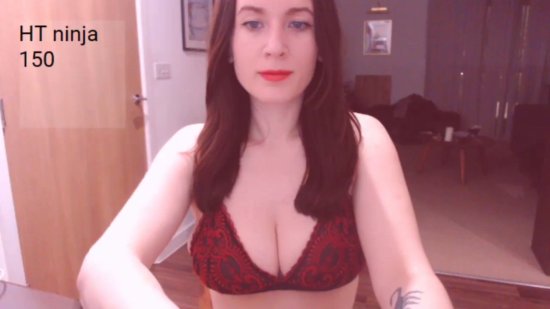 Gallery image thumbnail from AubreyPlza's myfreecams stream on, 02/20/2025, 20:19 image 16 of 20