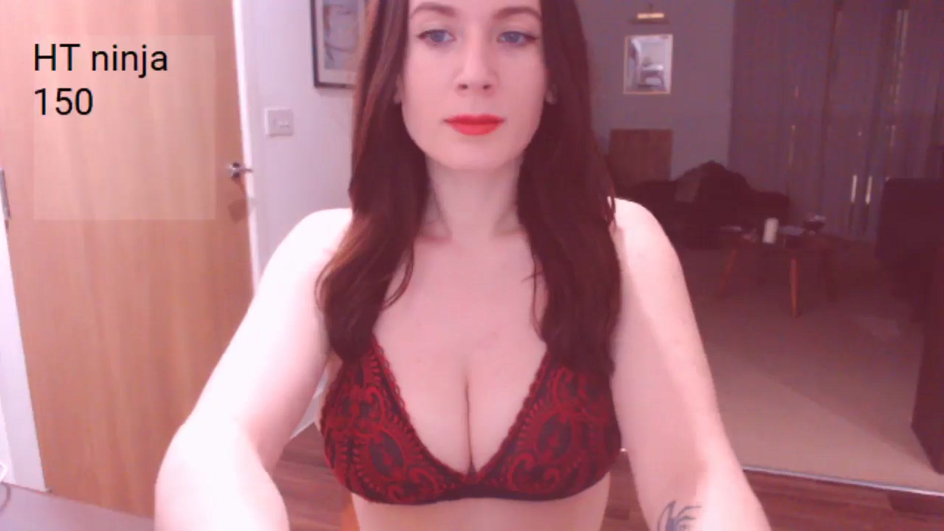 Gallery image thumbnail from AubreyPlza's myfreecams stream on, 02/20/2025, 20:19 image 19 of 20