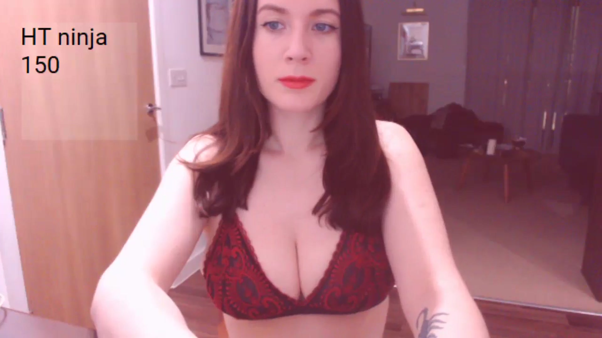 Gallery image thumbnail from AubreyPlza's myfreecams stream on, 02/20/2025, 20:19 image 11 of 20