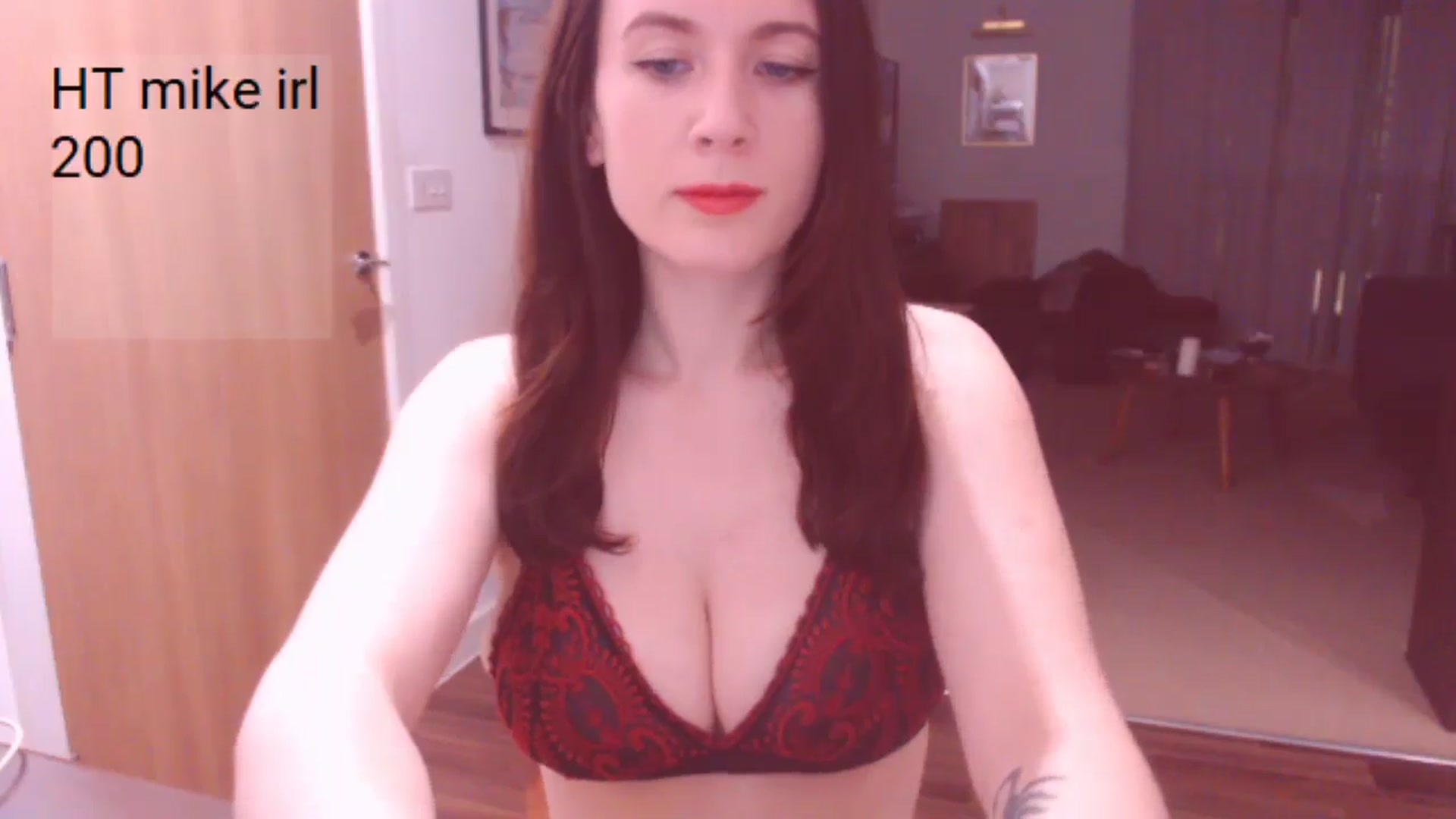 Gallery image thumbnail from AubreyPlza's myfreecams stream on, 02/20/2025, 21:02 image 18 of 20