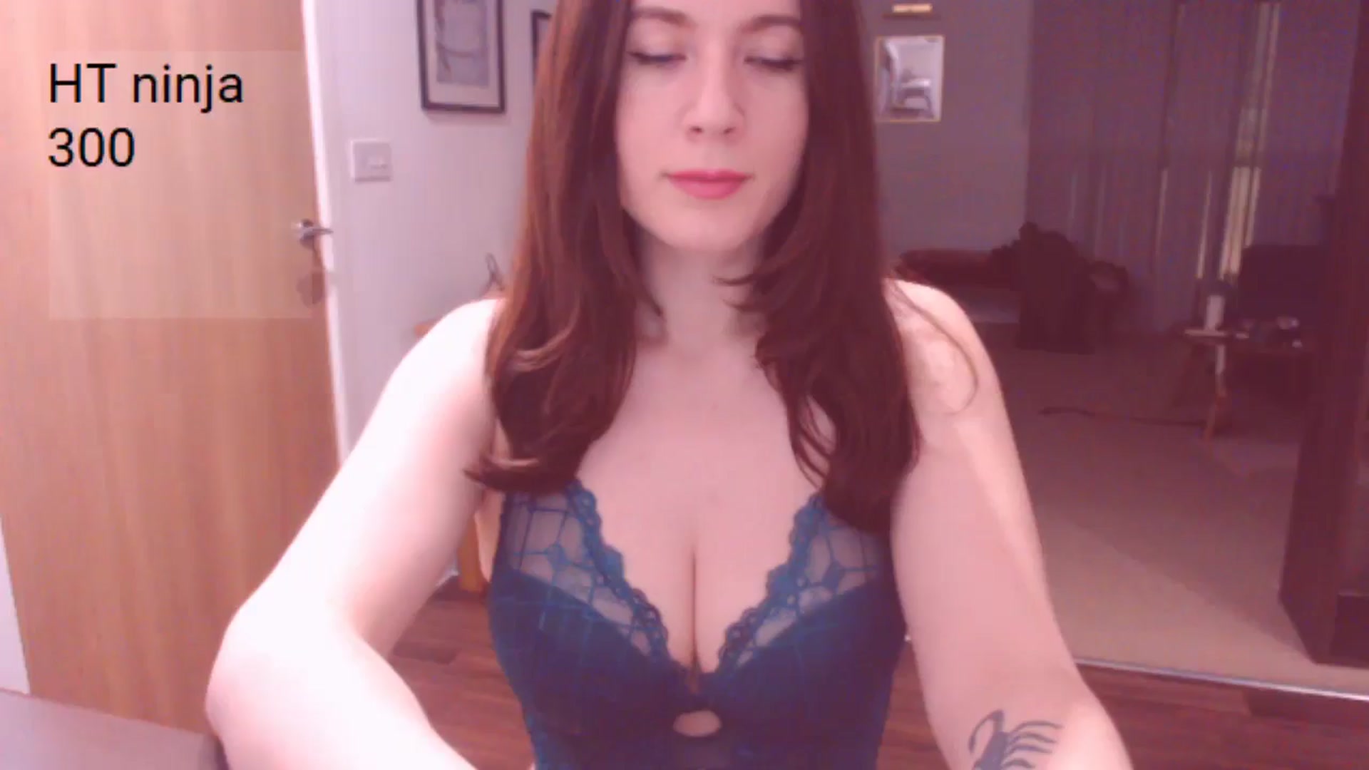 Gallery image thumbnail from AubreyPlza's myfreecams stream on, 02/24/2025, 21:54 image 14 of 20