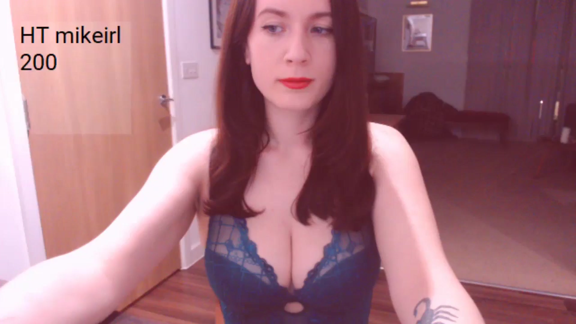 Gallery image thumbnail from AubreyPlza's myfreecams stream on, 03/10/2025, 20:47 image 4 of 20