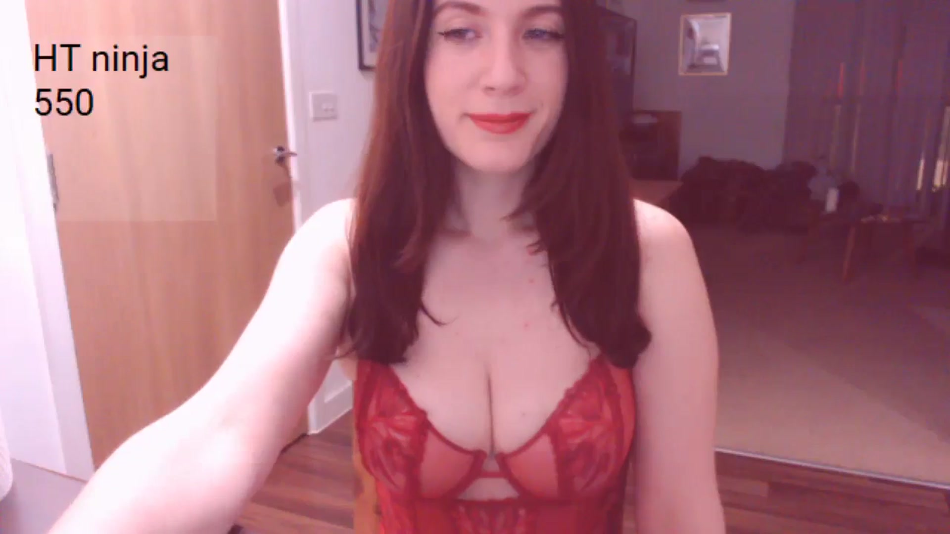 Gallery image thumbnail from AubreyPlza's myfreecams stream on, 03/13/2025, 22:05 image 13 of 20