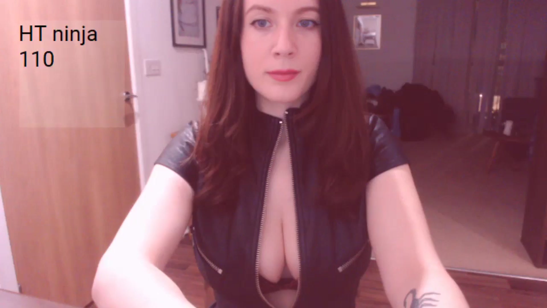 Gallery image thumbnail from AubreyPlza's myfreecams stream on, 03/16/2025, 20:53 image 16 of 20