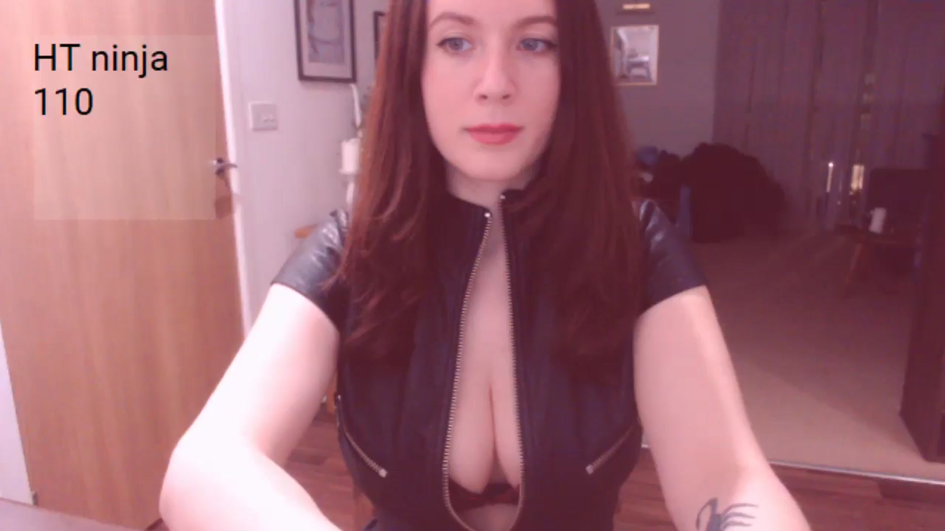 Gallery image thumbnail from AubreyPlza's myfreecams stream on, 03/16/2025, 20:53 image 18 of 20