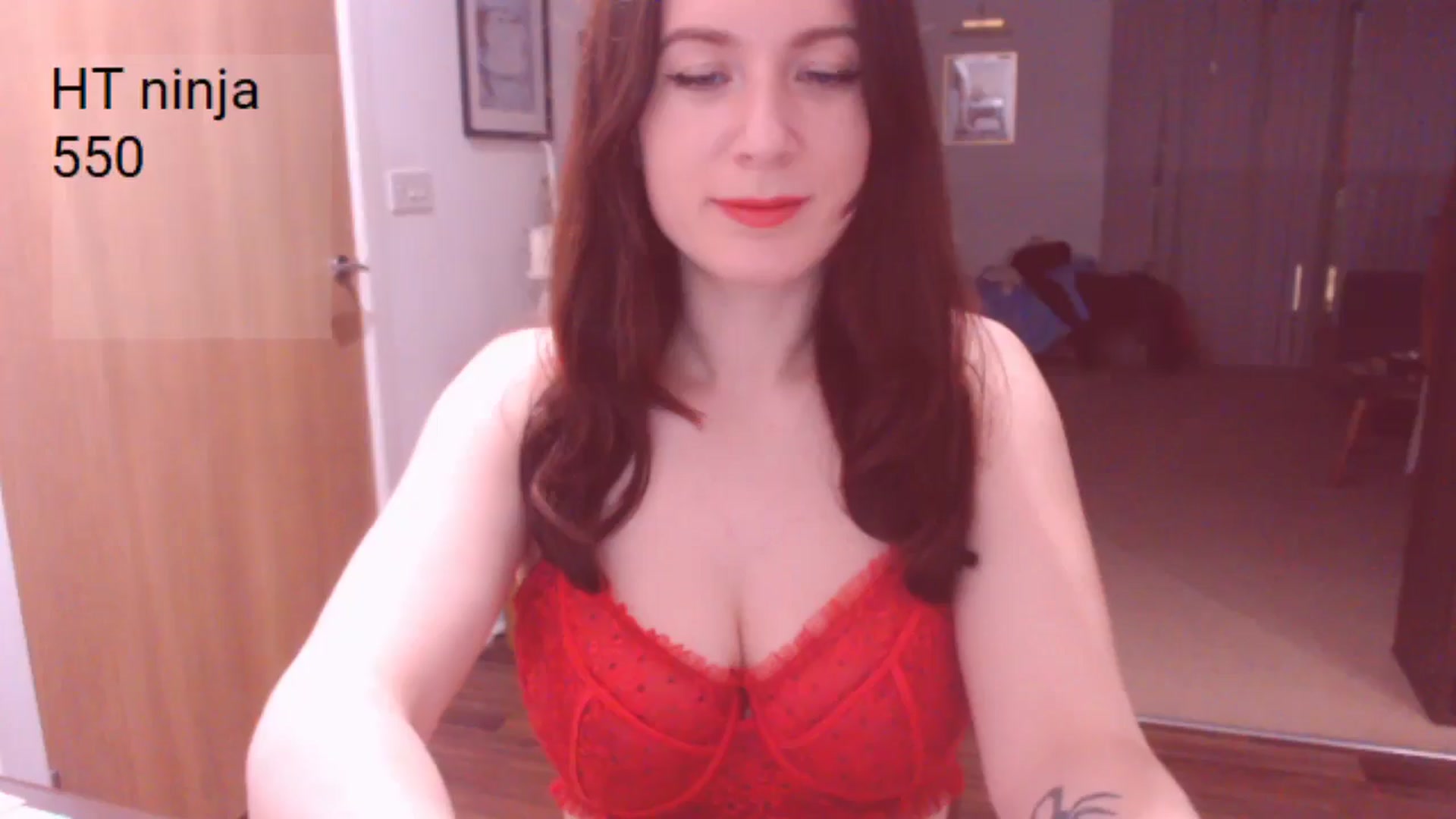 Gallery image thumbnail from AubreyPlza's myfreecams stream on, 03/23/2025, 22:24 image 11 of 20