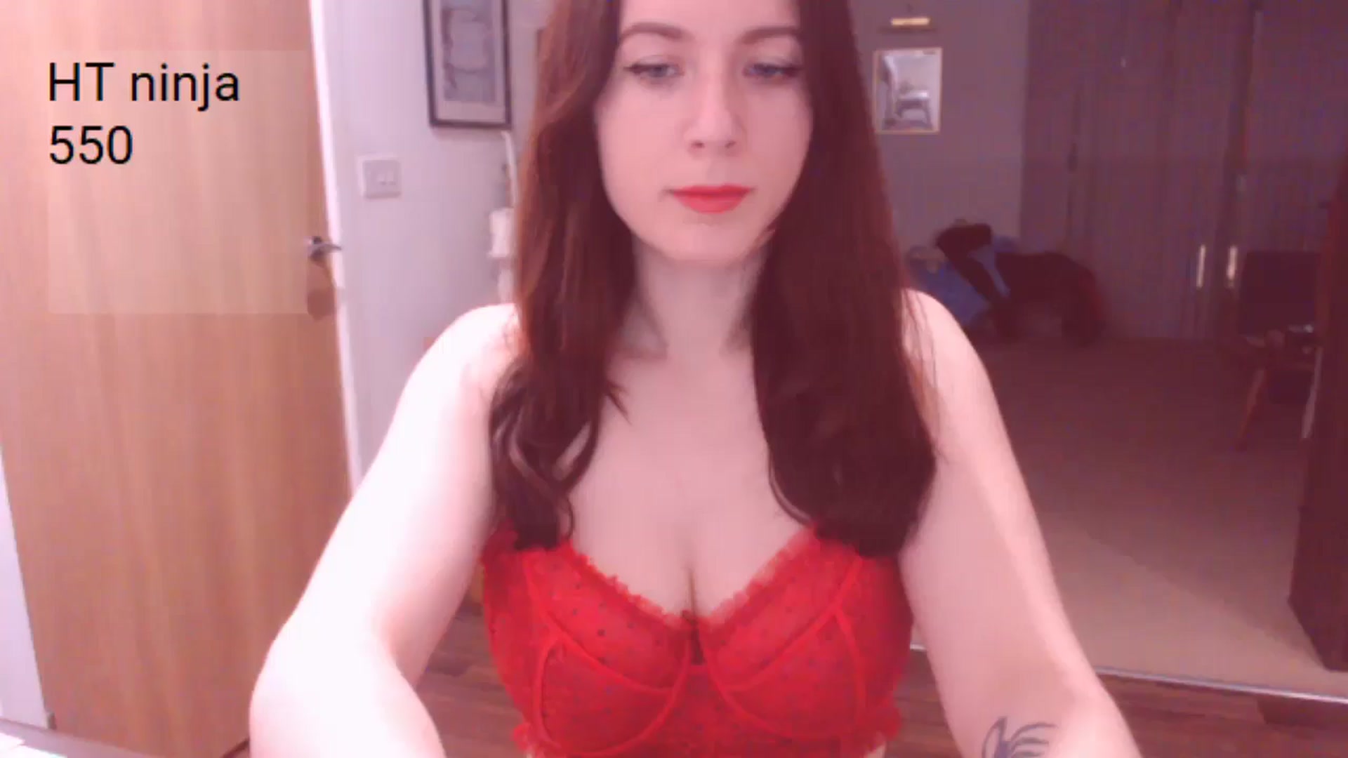 Gallery image thumbnail from AubreyPlza's myfreecams stream on, 03/23/2025, 22:24 image 14 of 20