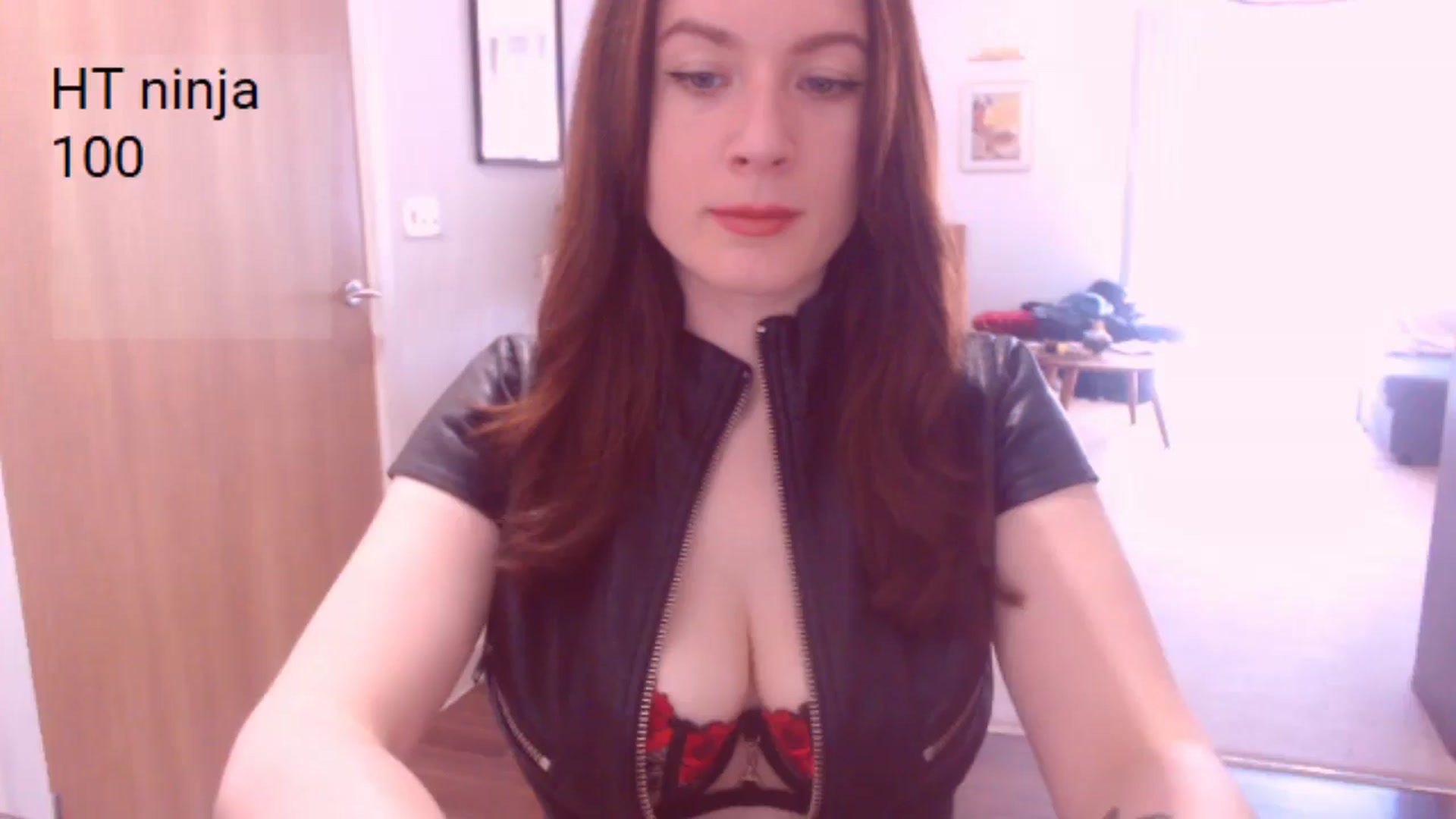 Gallery image thumbnail from AubreyPlza's myfreecams stream on, 04/01/2025, 11:32 image 1 of 20