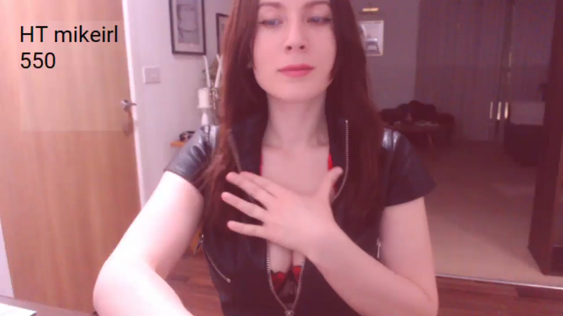 Gallery image thumbnail from AubreyPlza's myfreecams stream on, 04/01/2025, 21:30 image 8 of 20