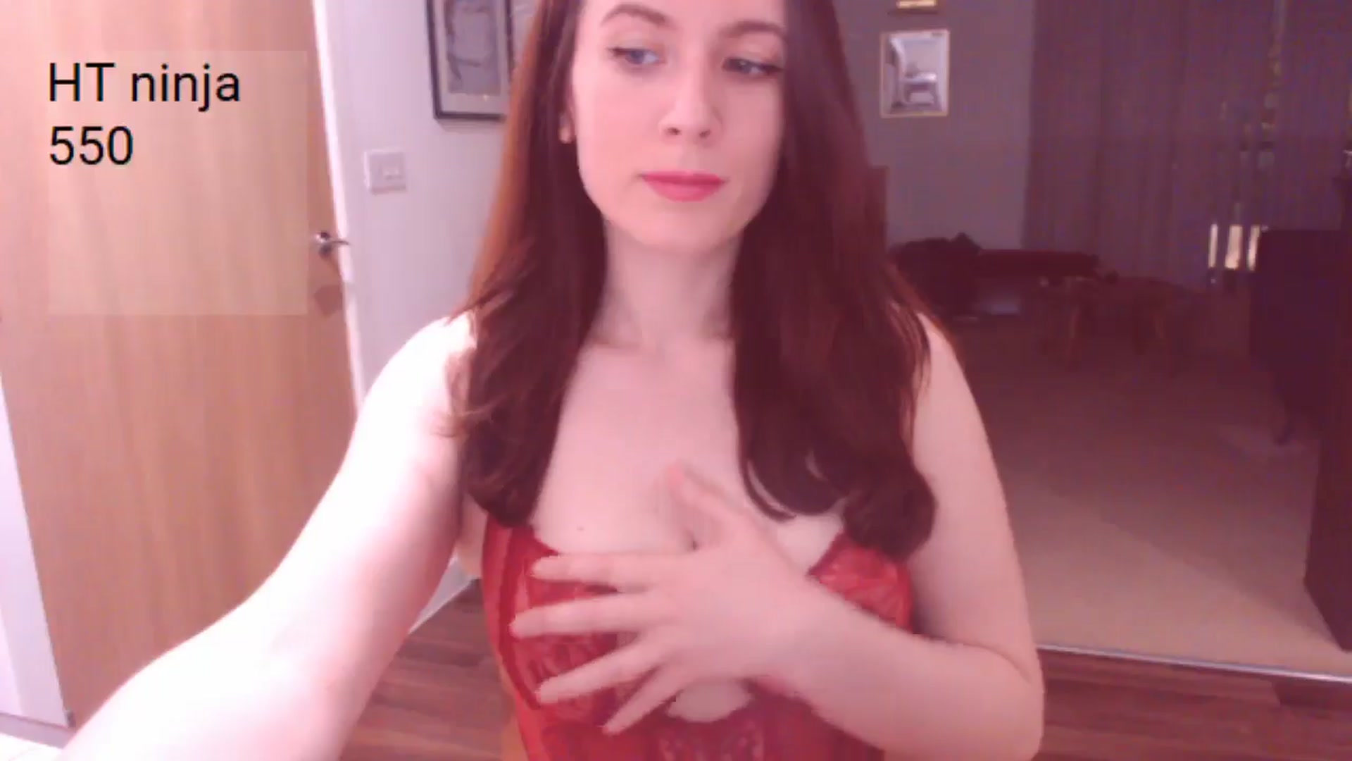 Gallery image thumbnail from AubreyPlza's myfreecams stream on, 04/03/2025, 19:56 image 8 of 20